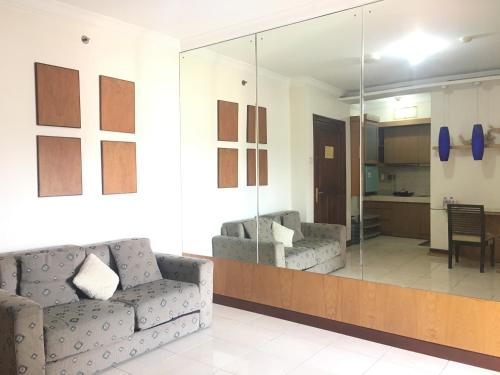 relaxing 2br majesty apartment near maranatha unversity