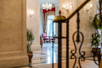 sultanhan hotel special class