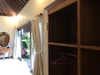 danas place private villa
