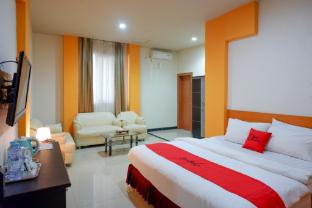 reddoorz plus cameloan hotel palu