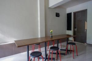 reddoorz plus cameloan hotel palu