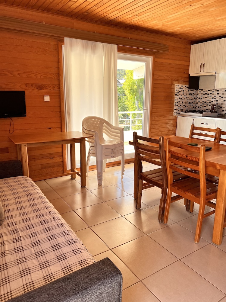 adrasan apart parlak