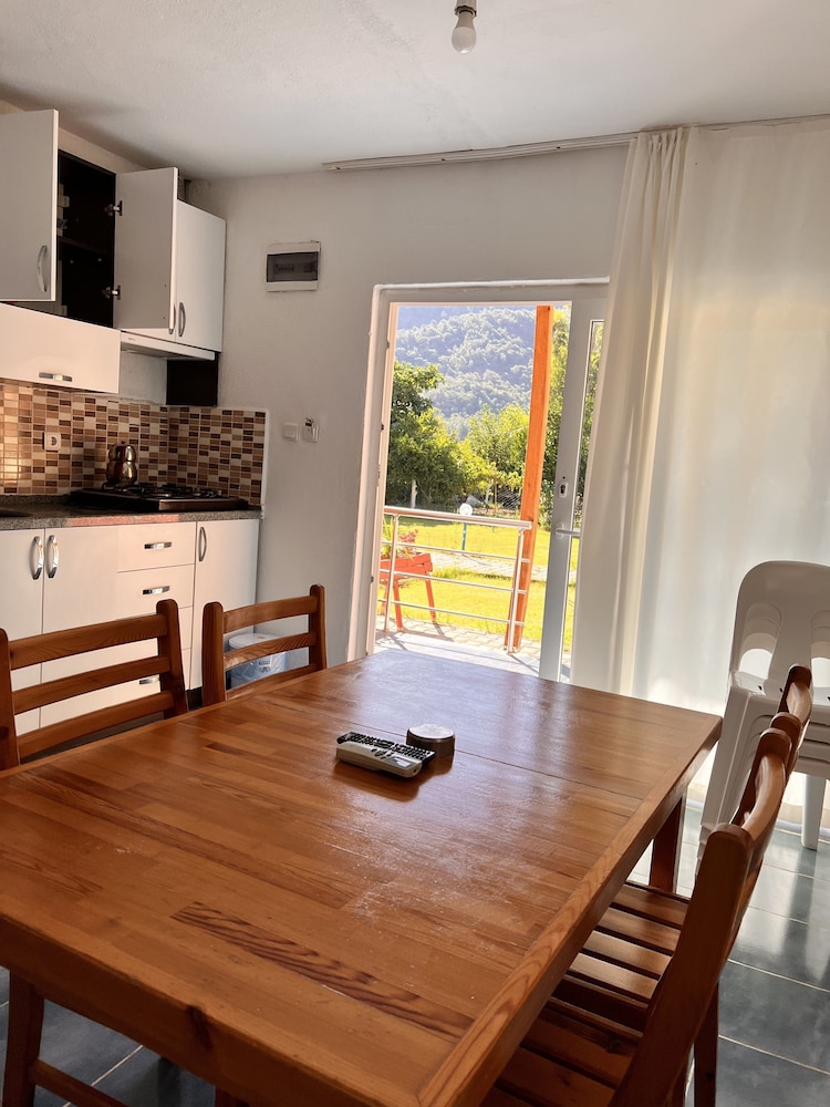 adrasan apart parlak