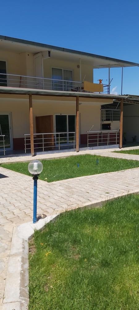 adrasan apart parlak