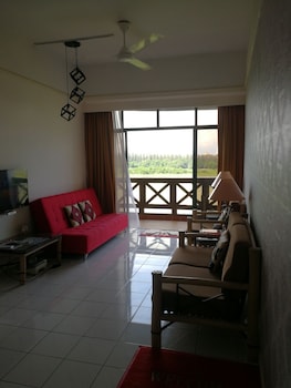 ideal mahkota apartment