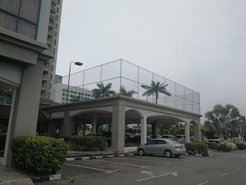 ideal mahkota apartment