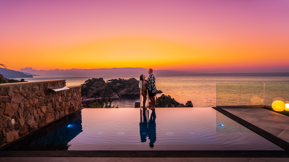 isola bella infinity suites