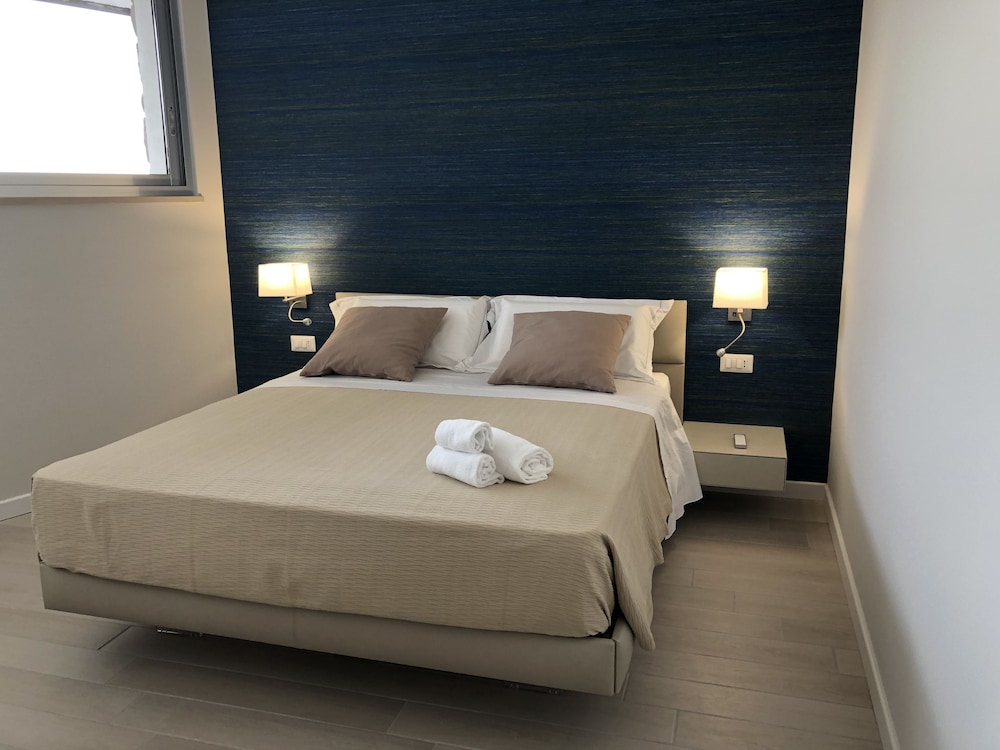 isola bella infinity suites