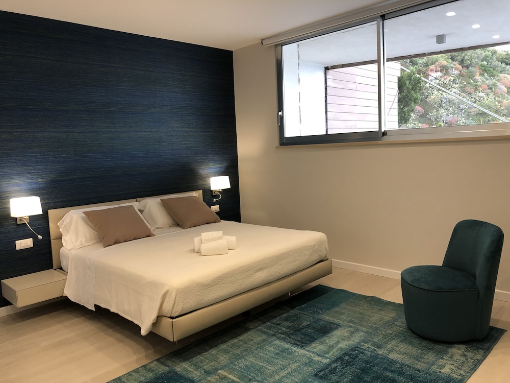 isola bella infinity suites