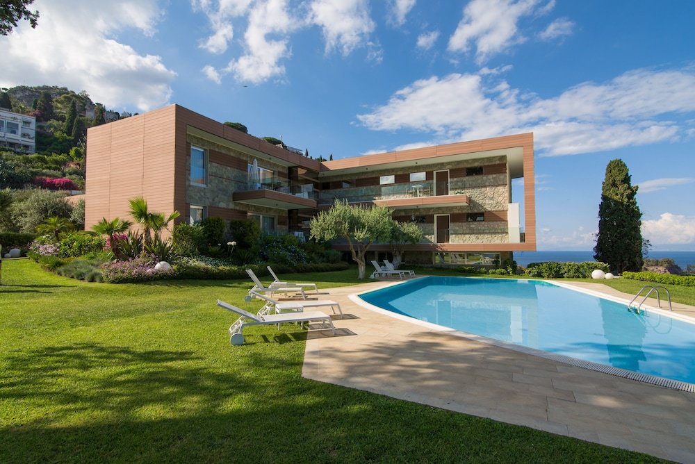 isola bella infinity suites