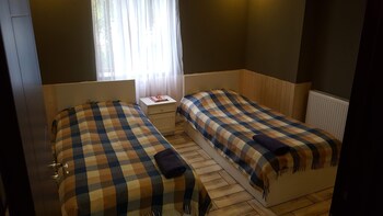 Martvilla,,2.5 star