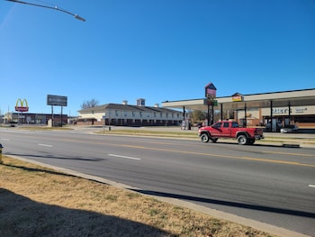 Budgetel Inn And Suites,,2 star
