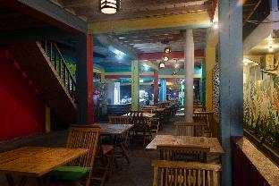 warna beach hotel