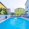 pool apartments privilege