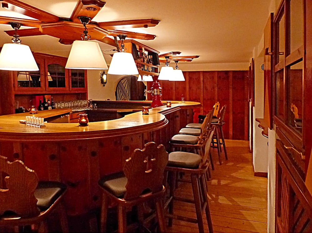 hotel restaurant schwyzerhuesli