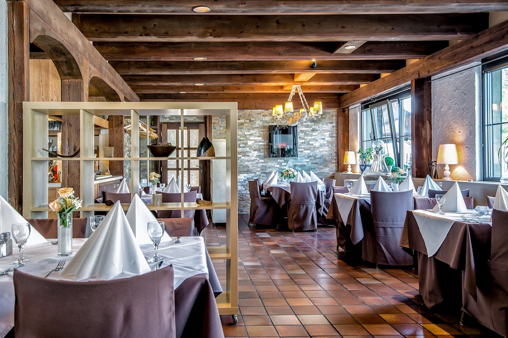 hotel restaurant schwyzerhuesli