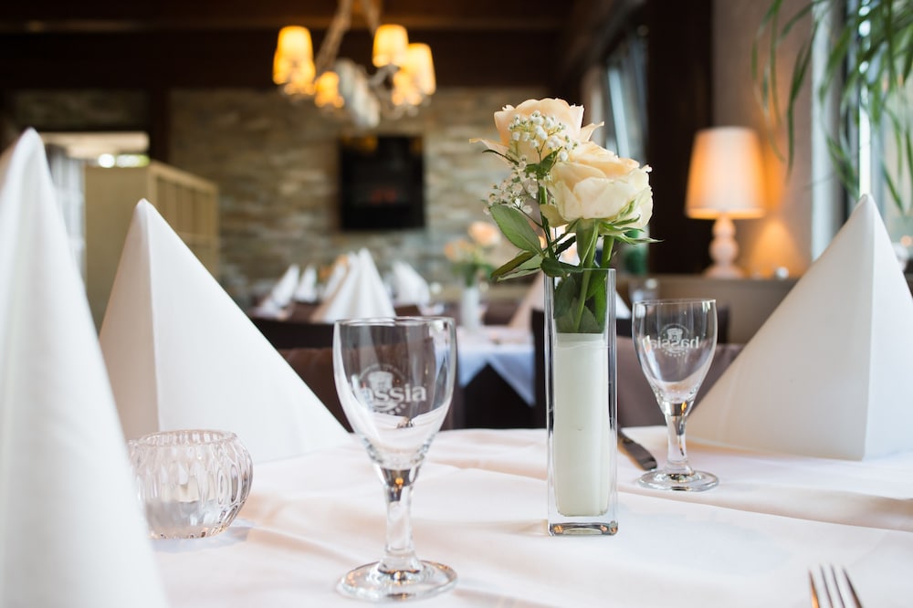 hotel restaurant schwyzerhuesli