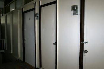 8th street guesthouse sto nino cebu hostel