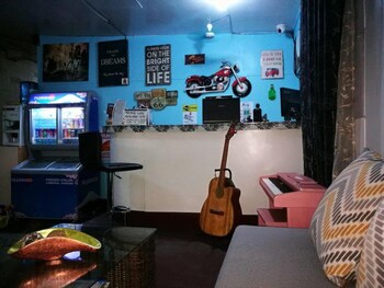 8th street guesthouse sto nino cebu hostel