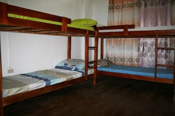 8th street guesthouse sto nino cebu hostel