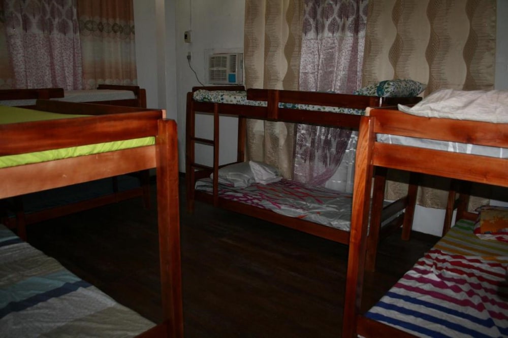 8th street guesthouse sto nino cebu hostel