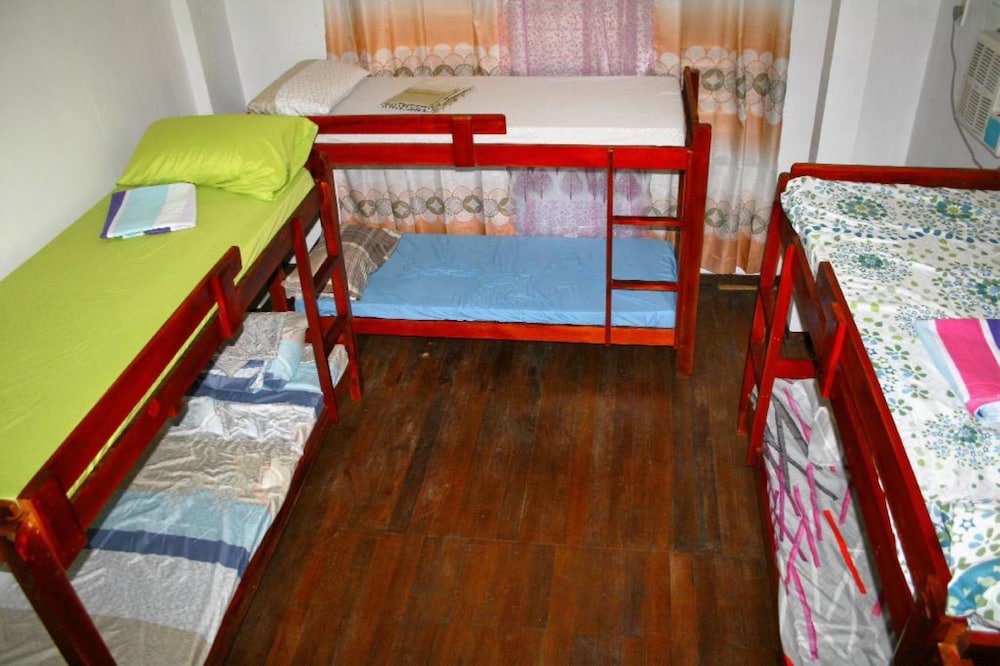 8th street guesthouse sto nino cebu hostel