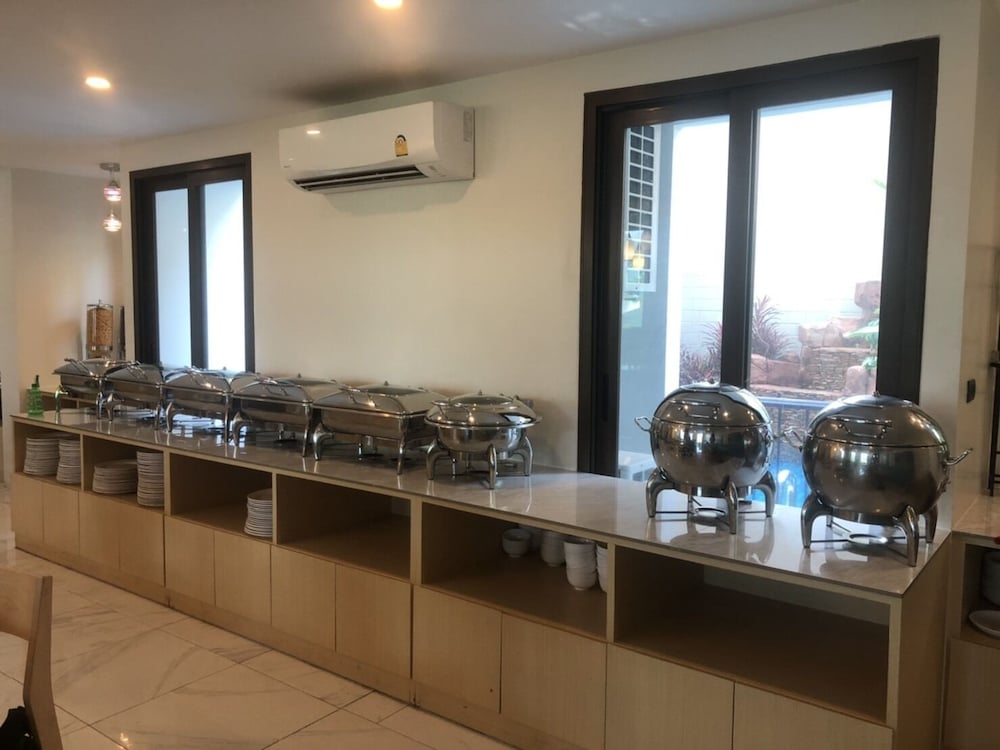 espana condo resort pattaya tlh