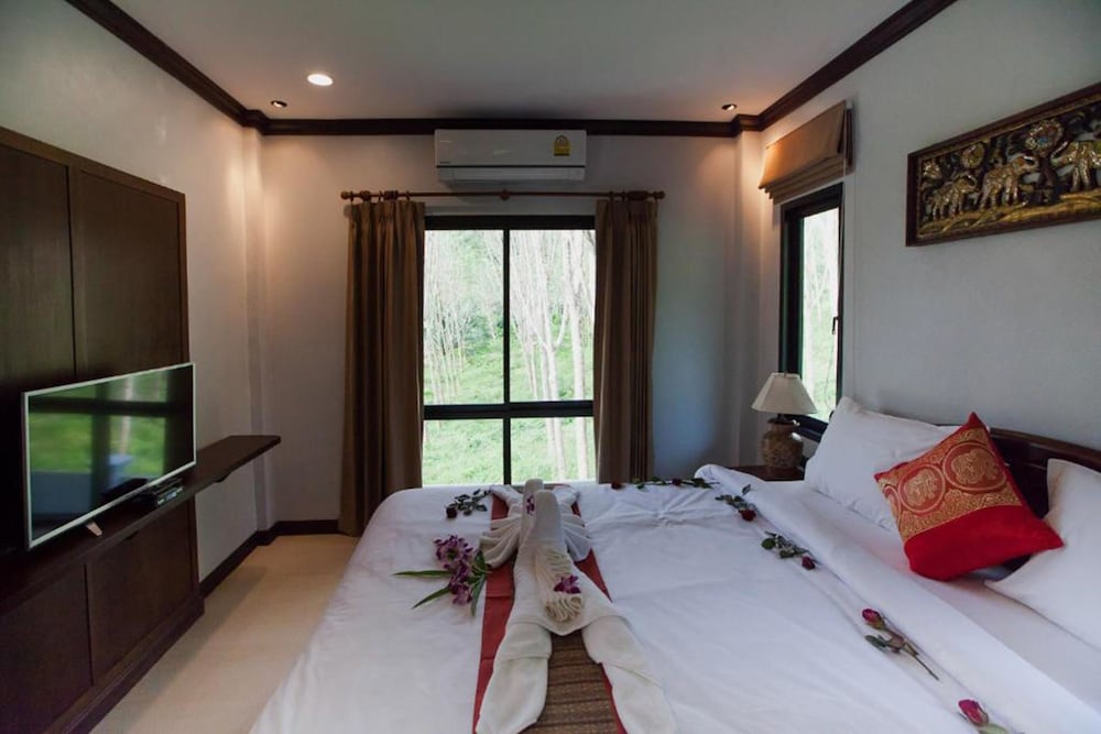 krabi naka villa