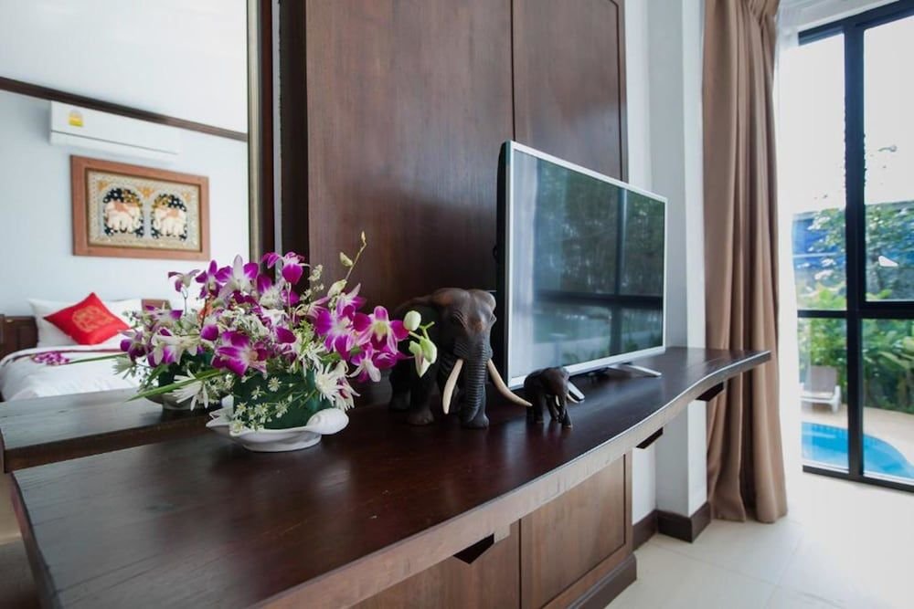 krabi naka villa