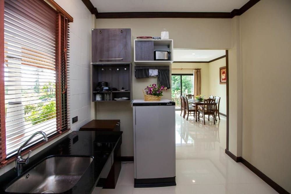 krabi naka villa