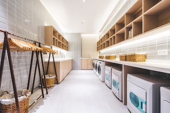 atour hotel new port development zone nanjing