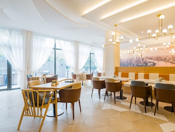 atour hotel new port development zone nanjing