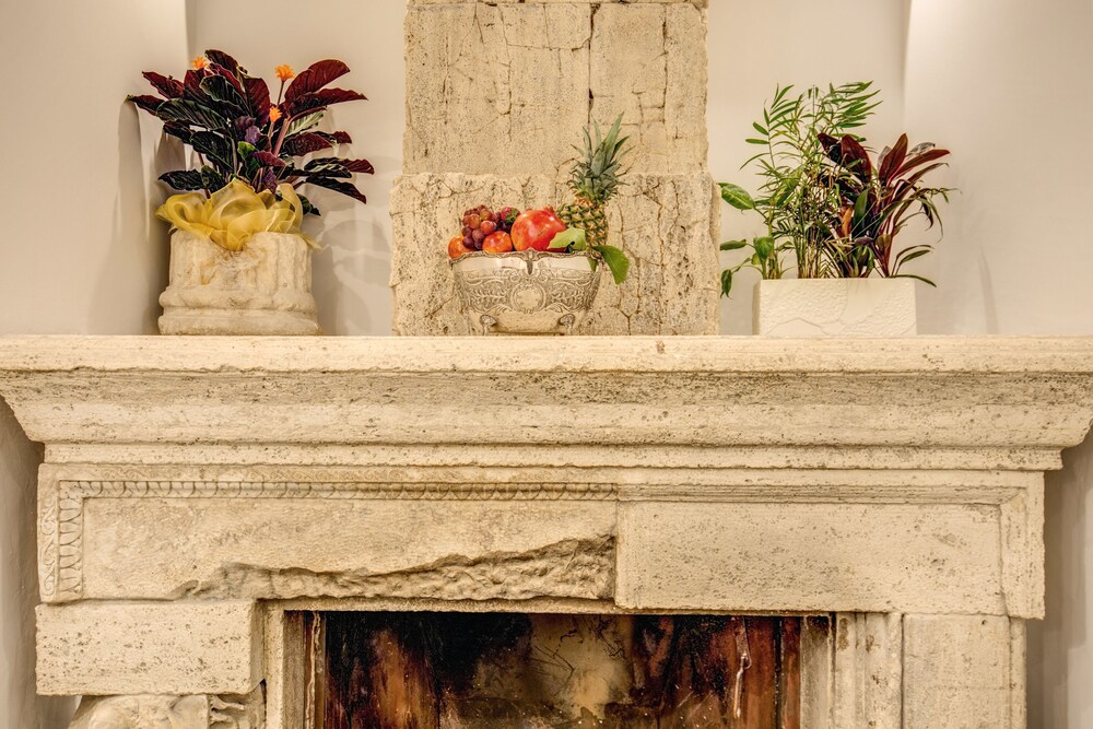 pantheonview luxury suites