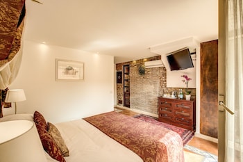 pantheonview luxury suites