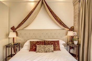 pantheonview luxury suites