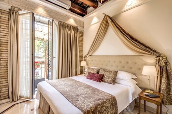 pantheonview luxury suites