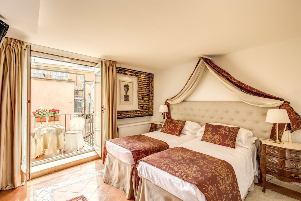 pantheonview luxury suites