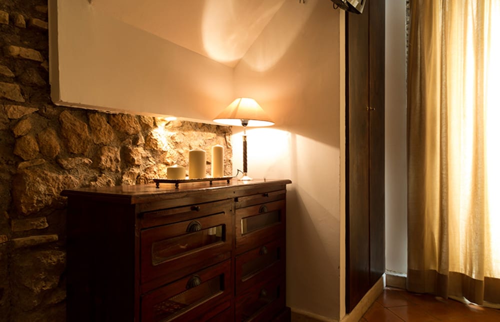 pantheonview luxury suites