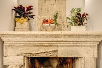 pantheonview luxury suites