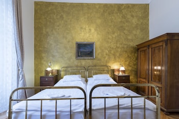 hotel u zlateho jelena