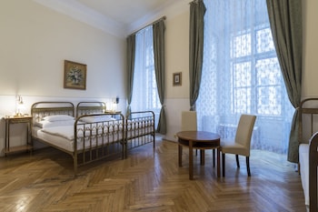 hotel u zlateho jelena