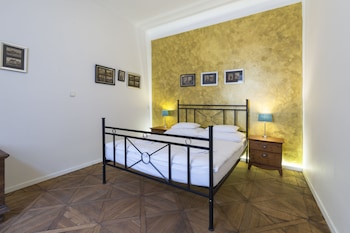 hotel u zlateho jelena