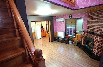 petit maison pension