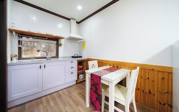 petit maison pension