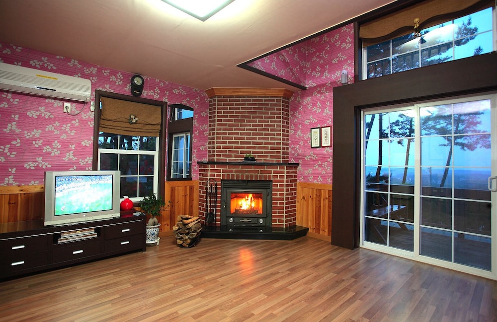 petit maison pension