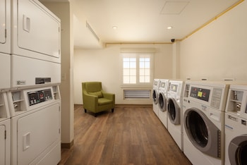 extended suites tijuana macroplaza
