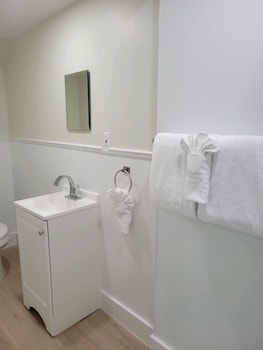 conch key fishing lodge and marina