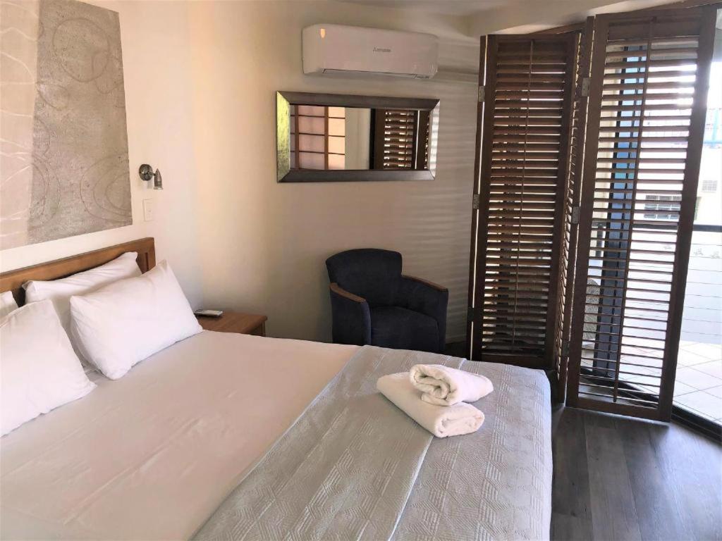 beach retreat coolum