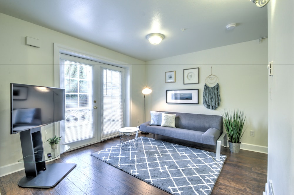 capitol hill apartments