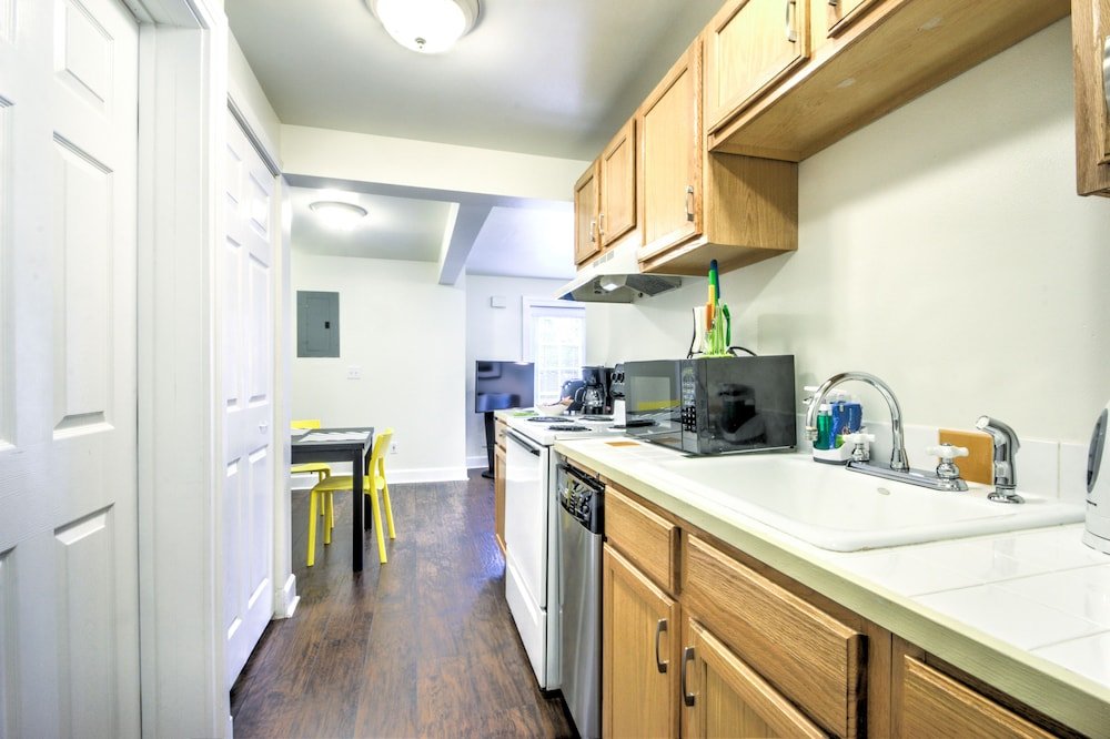 capitol hill apartments